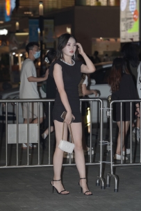 【精选街拍】Vol.3253 简约优雅黑裙 [192P-2.23GB]