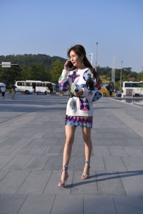 【精选街拍】Vol.3686 可爱卡通风裙装 [174P-4.68GB]